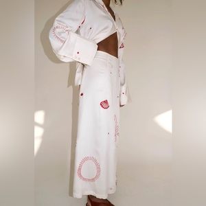 Mr Larkin White Embroidered Skirt NWT Size M